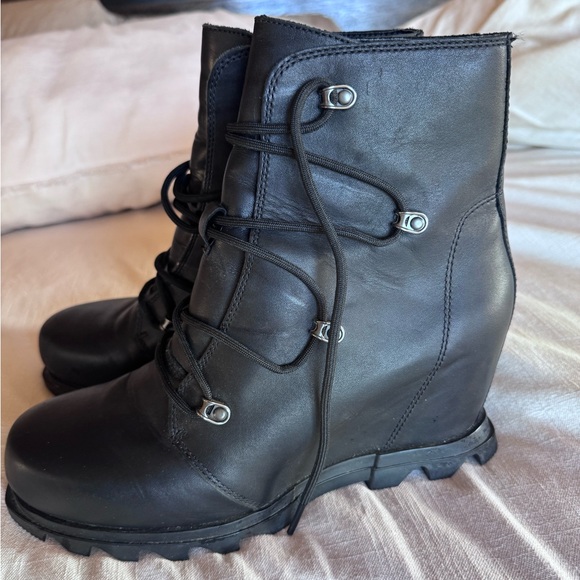 Sorel Women's Joan of Arctic Wedge III Lace Boot Black Size 11 - Picture 7 of 9